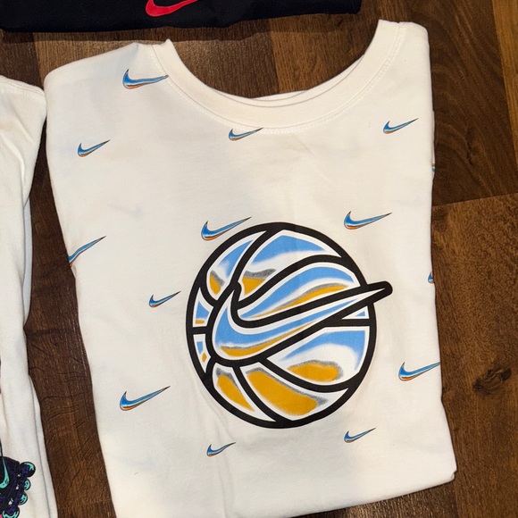 Nike Bundle of 6 Men’s Short Sleeve Tees (size MEDIUM) - Picture 5 of 7